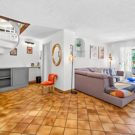 Belle Maison A Avec Jardin De Citronniers Μεντόν